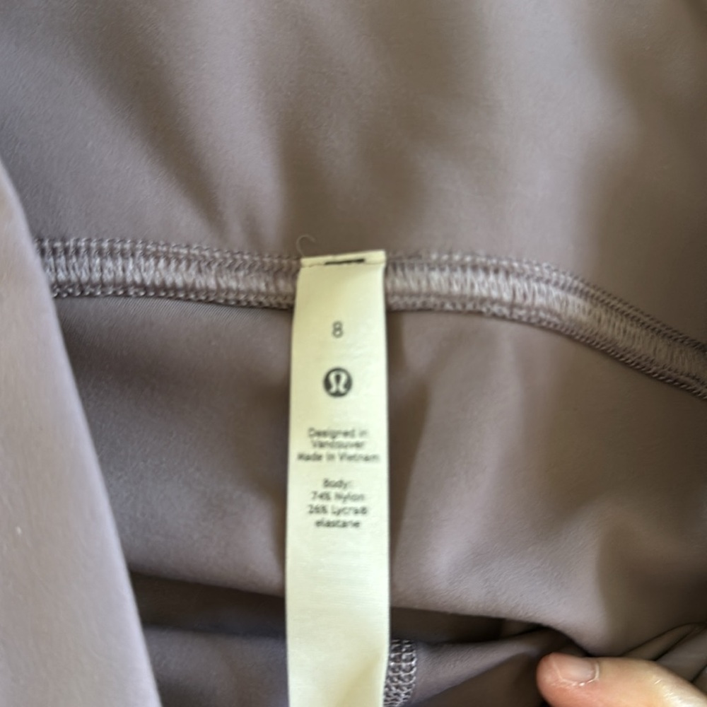 Lululemon Purple Legging Size 8 NWOT - Picture 3 of 4